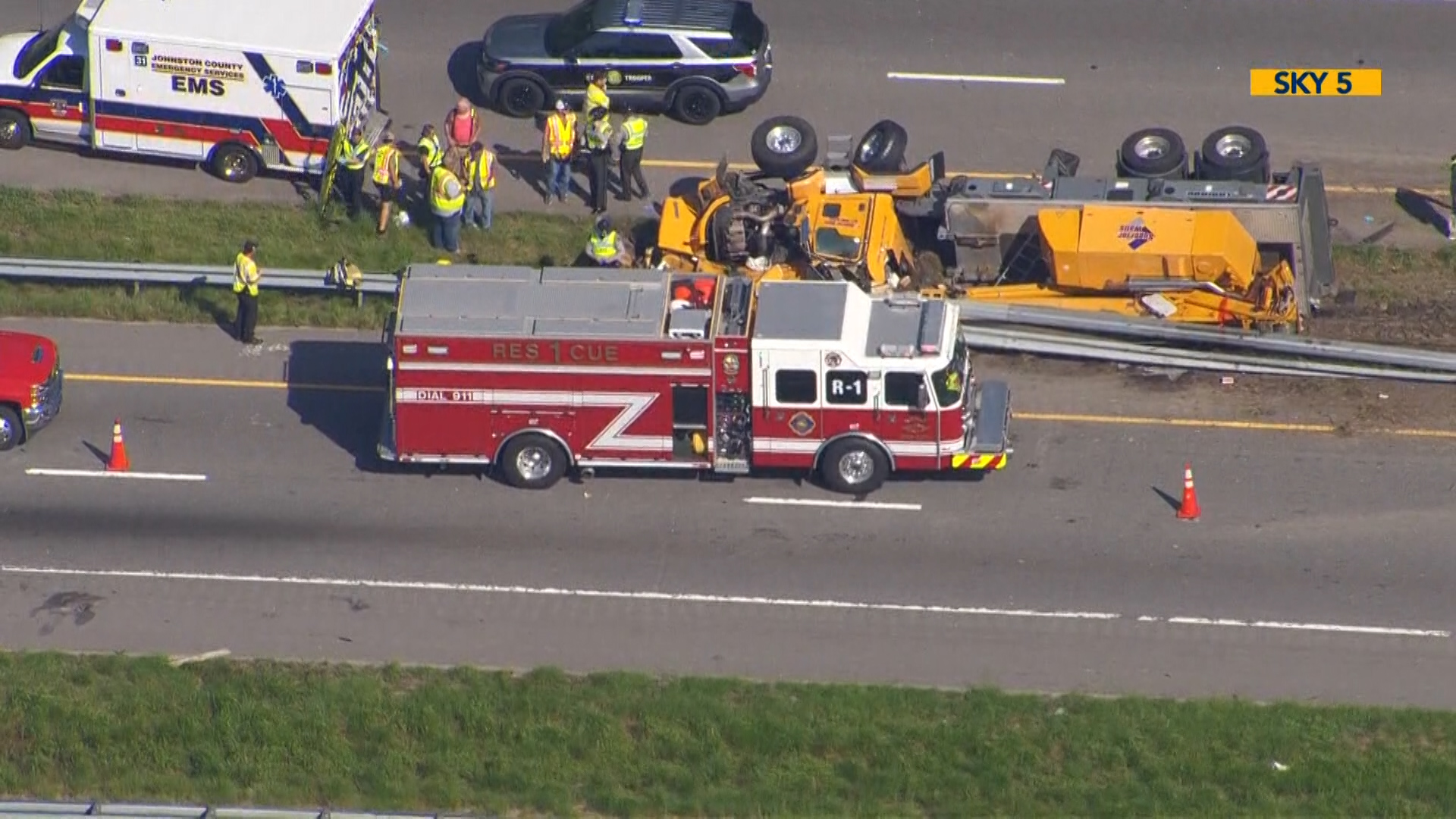 One person killed, another injured in I-95 crash involving crane truck ...